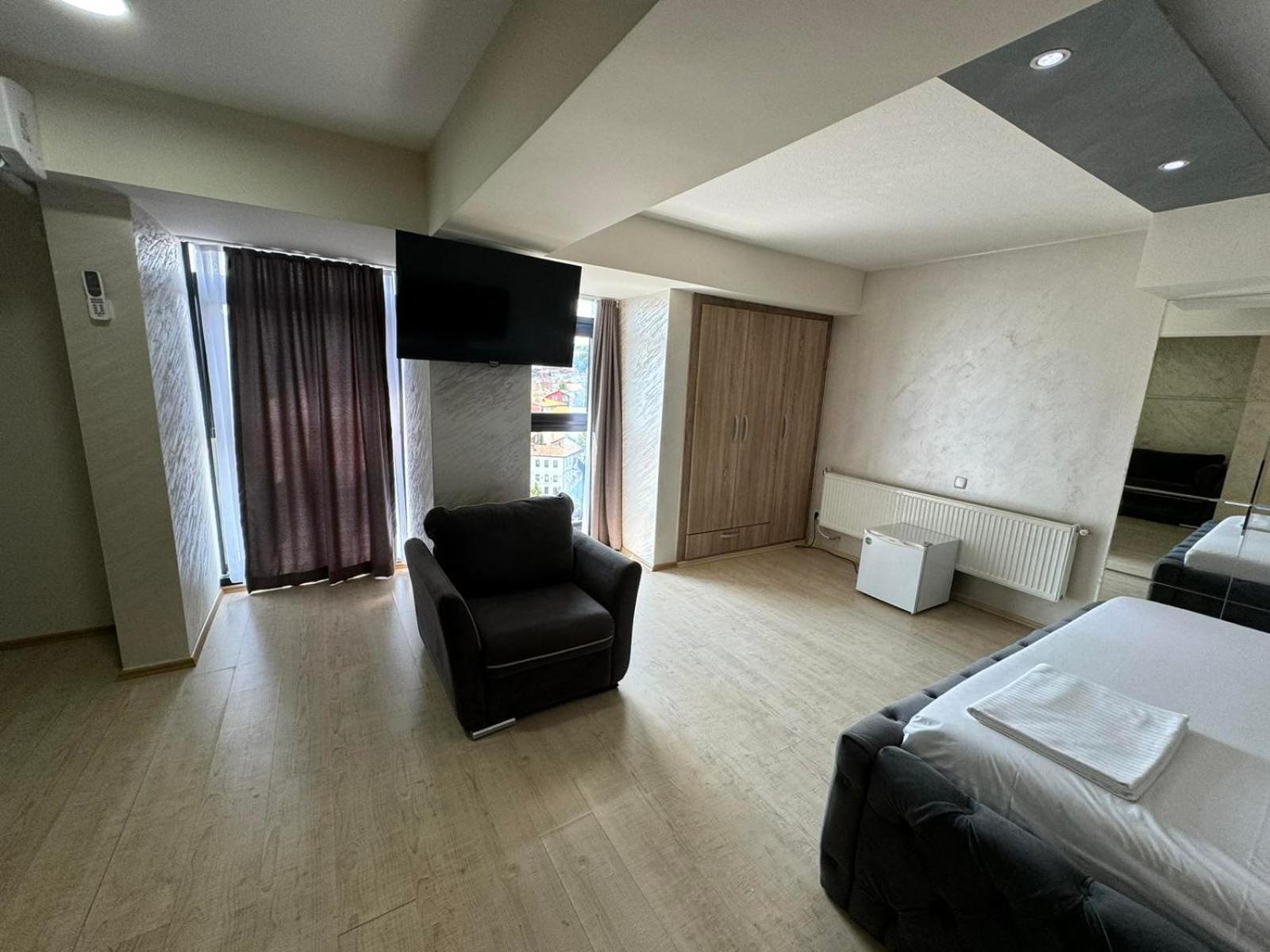 Hotel Pashtriku Gjakova Εξωτερικό φωτογραφία