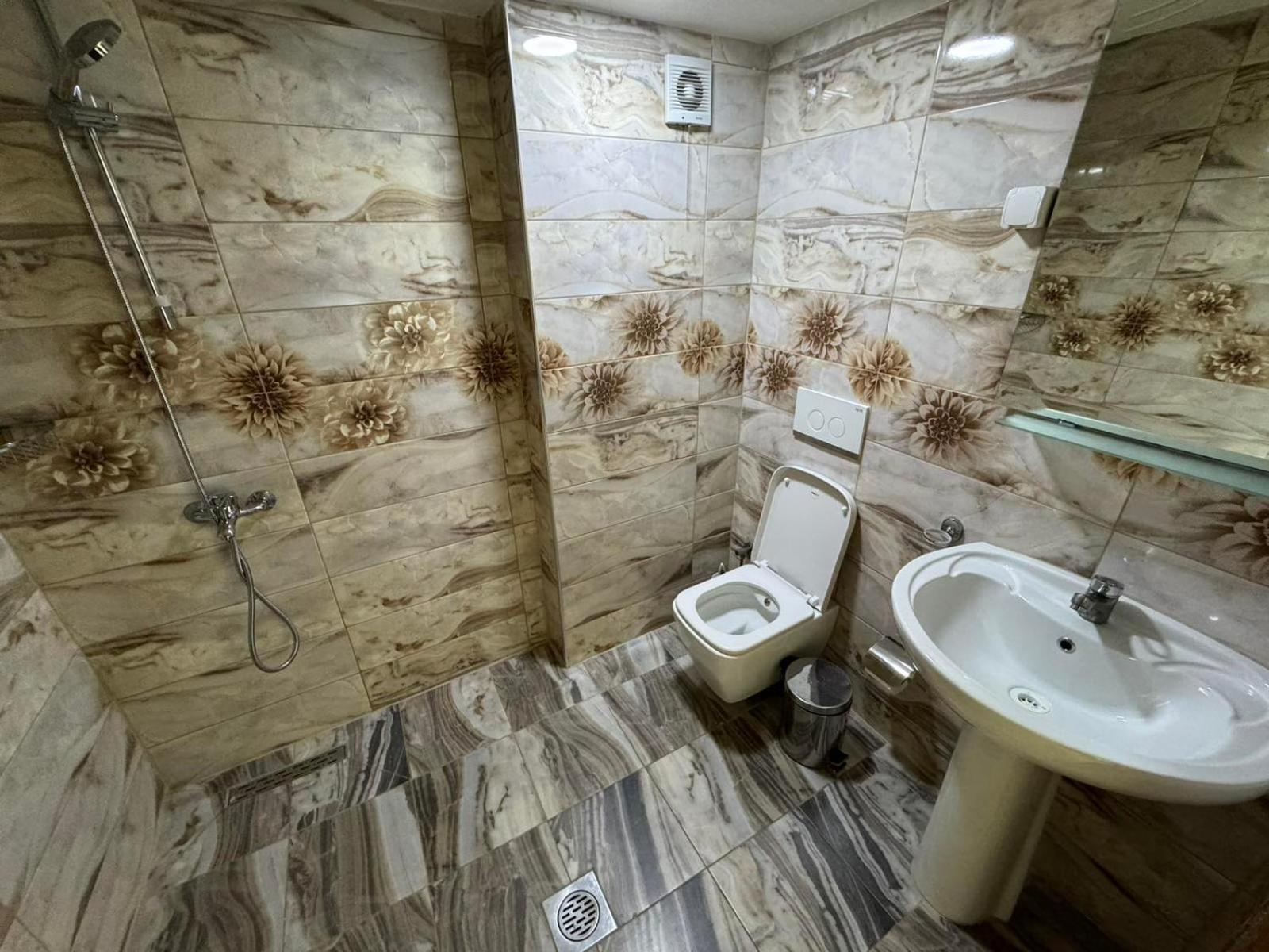 Hotel Pashtriku Gjakova Εξωτερικό φωτογραφία