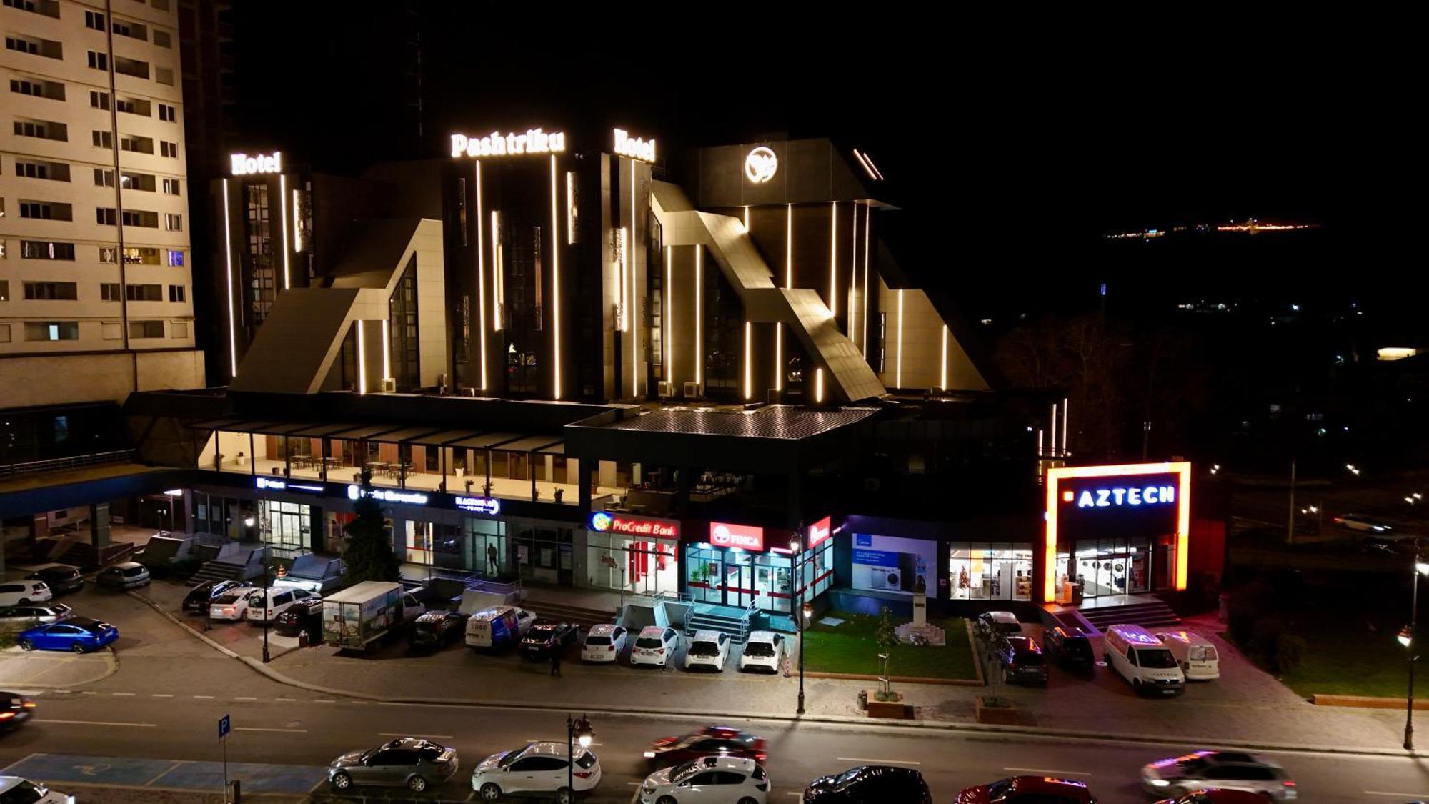 Hotel Pashtriku Gjakova Εξωτερικό φωτογραφία
